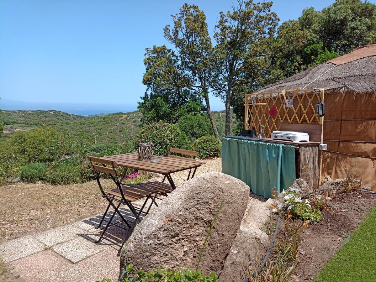 סנטה טרזה גאיורה La Cera Farm Camping B&B מראה חיצוני תמונה