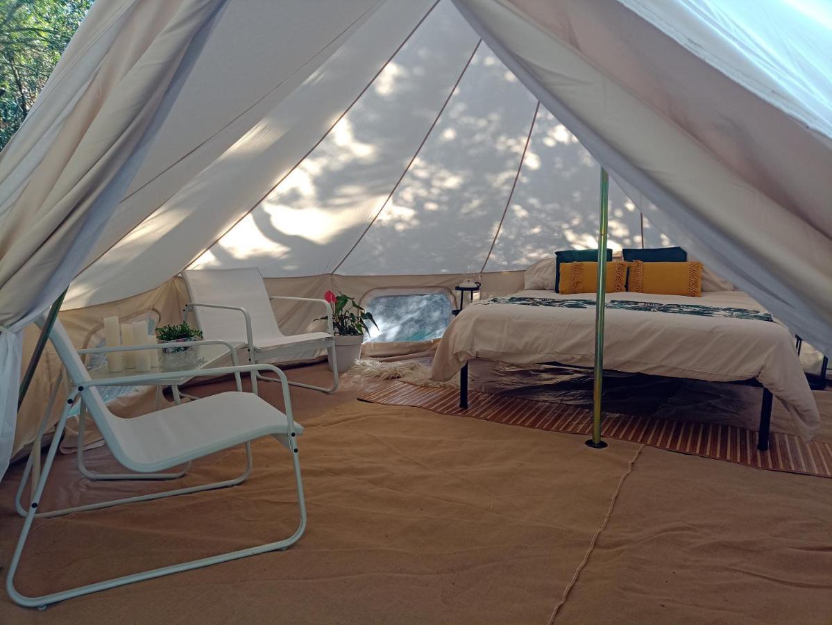 סנטה טרזה גאיורה La Cera Farm Camping B&B מראה חיצוני תמונה