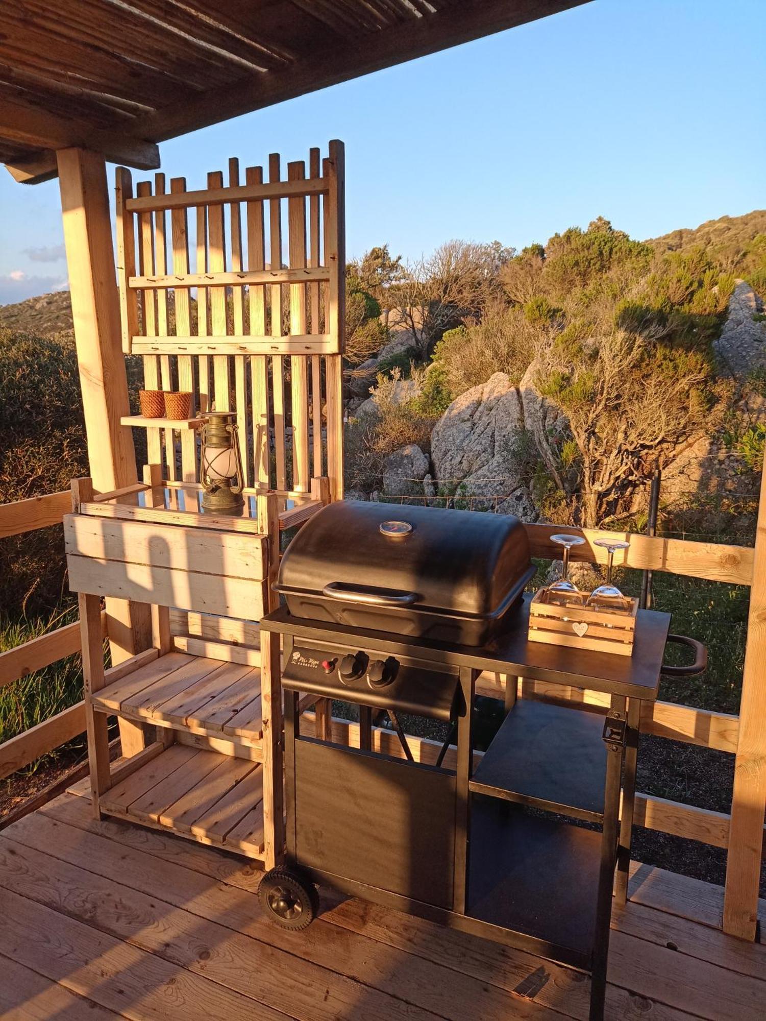 סנטה טרזה גאיורה La Cera Farm Camping B&B מראה חיצוני תמונה