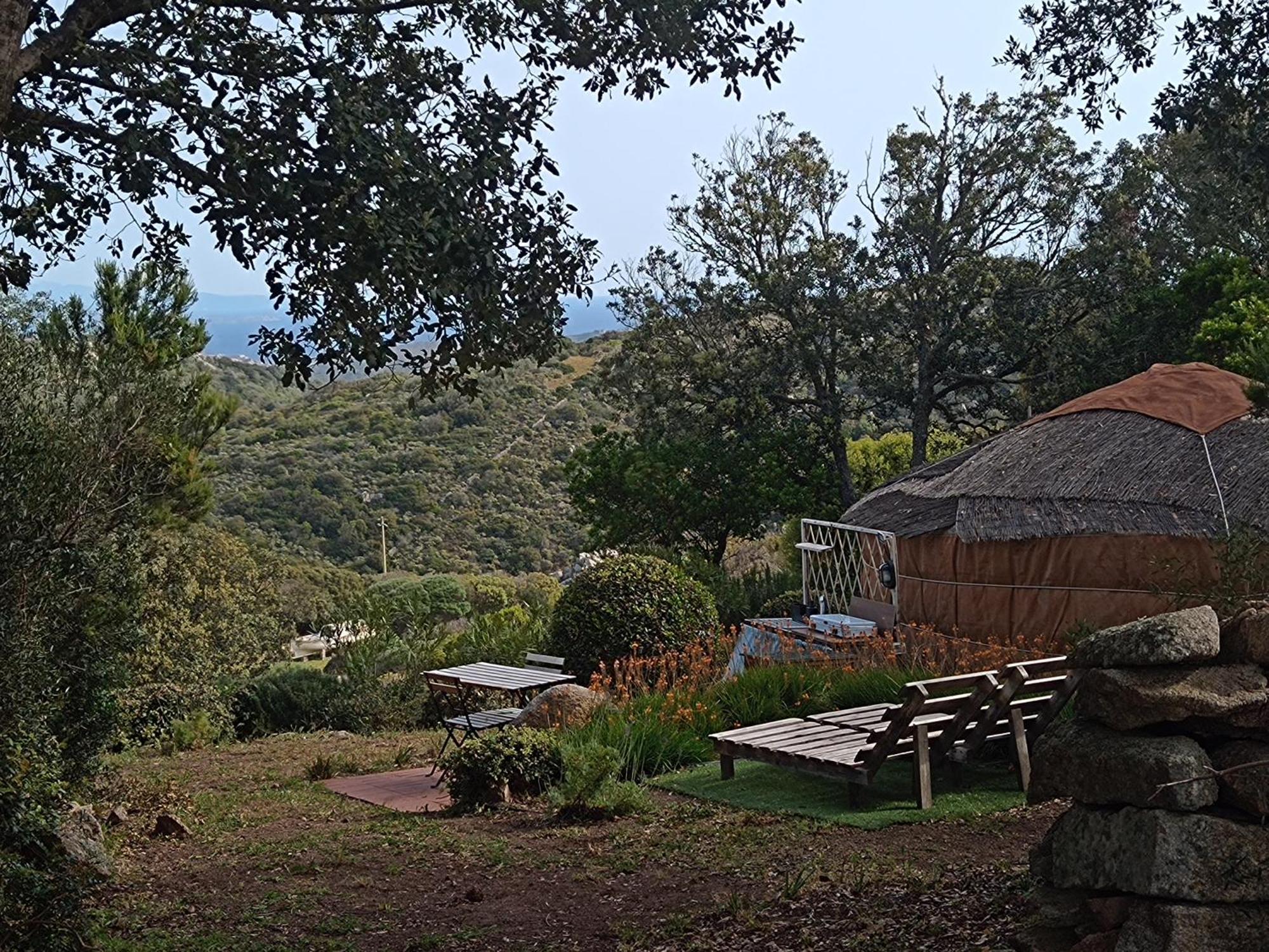 סנטה טרזה גאיורה La Cera Farm Camping B&B מראה חיצוני תמונה