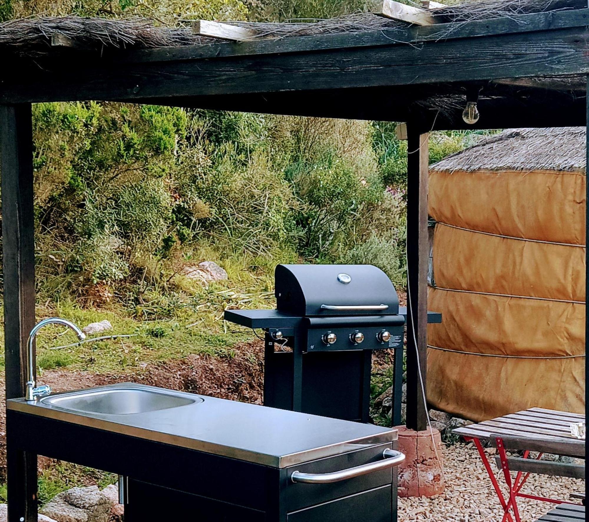 סנטה טרזה גאיורה La Cera Farm Camping B&B מראה חיצוני תמונה
